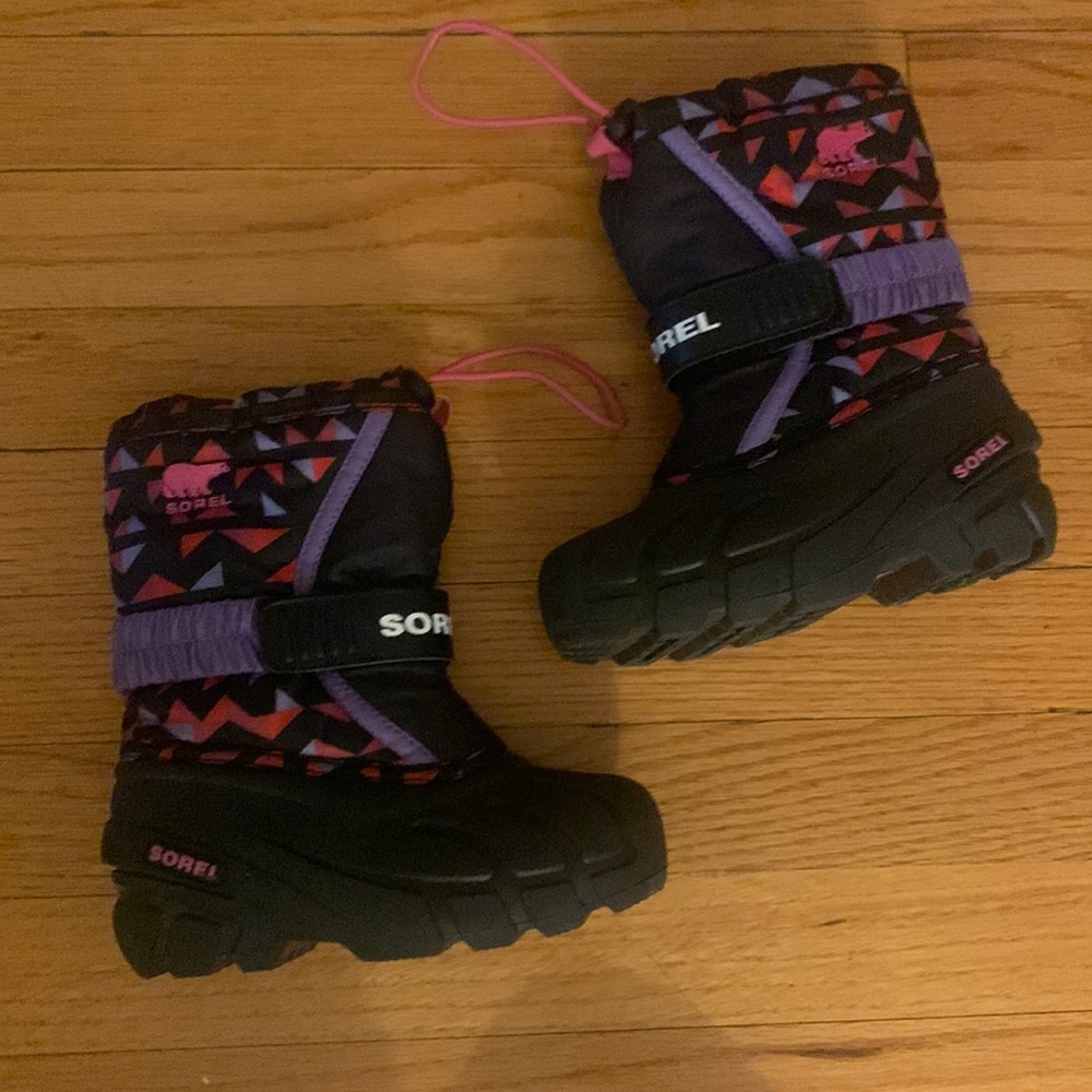 Sorel winter boots size 10 girls